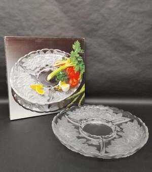 Studio Nova Winter Rose Crystal Chip & Dip